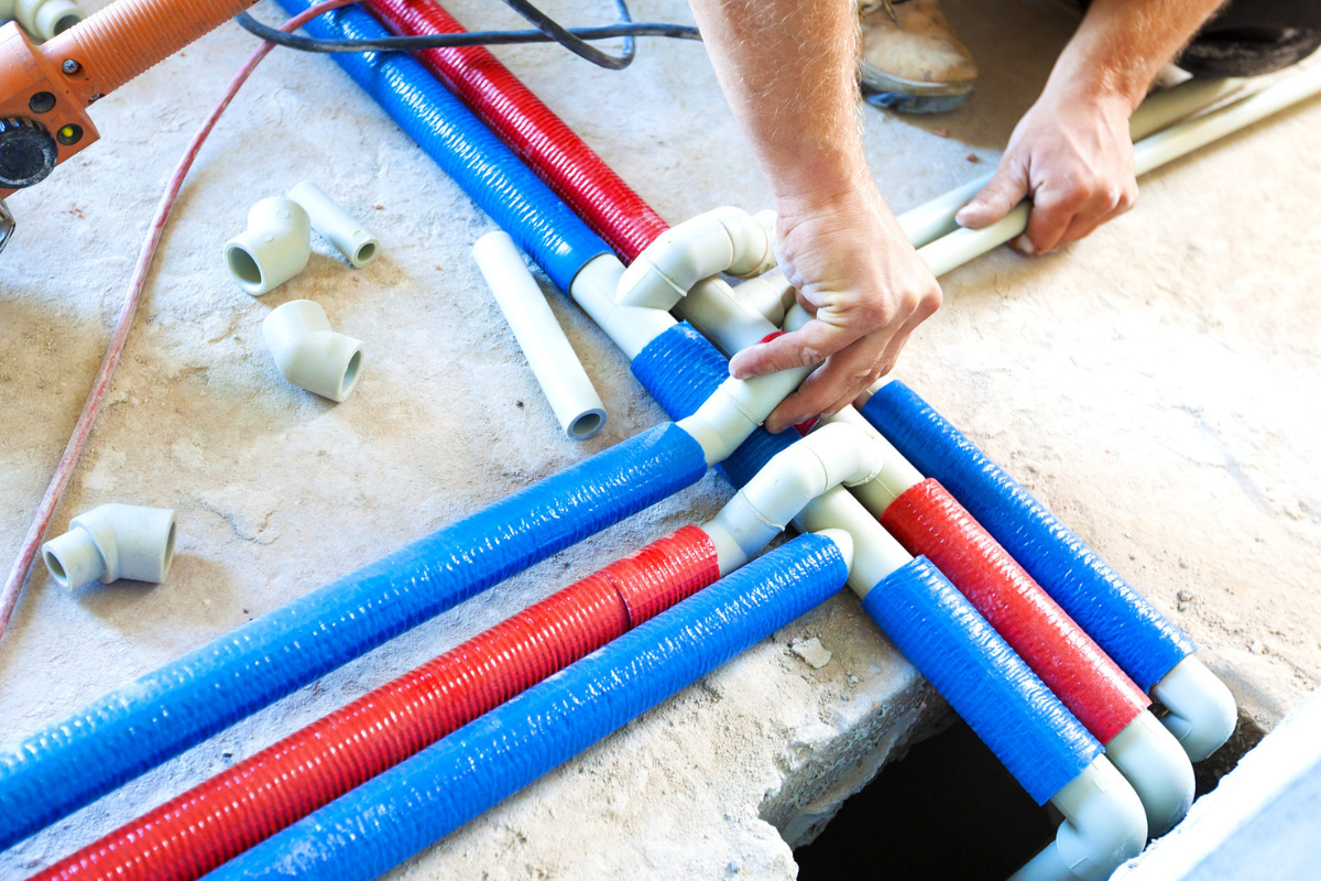 LA plumber inspecting sewer line